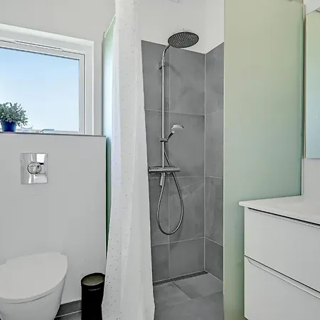 6 Bedroom Stunning In Сasa de vacaciones *