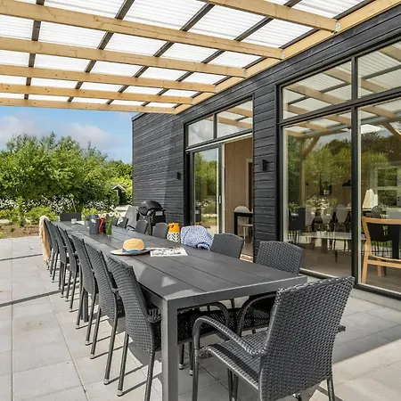 6 Bedroom Stunning In *